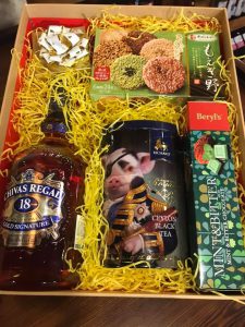 Hộp quà rượu chivas 18